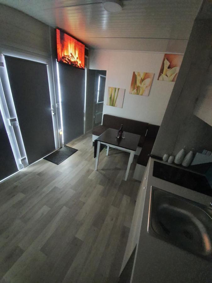 Roof Apartment Art-Pe Trebnje Luaran gambar