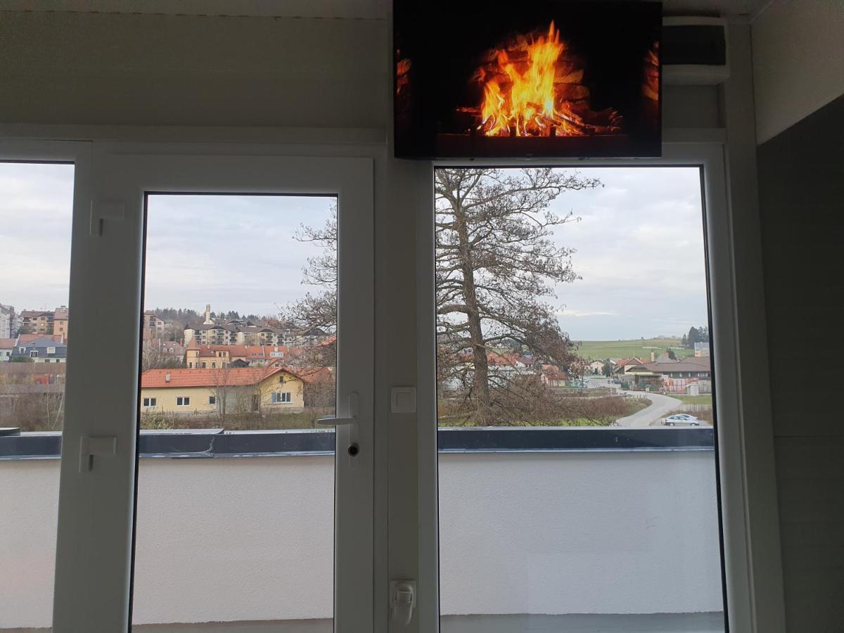 Roof Apartment Art-Pe Trebnje Luaran gambar
