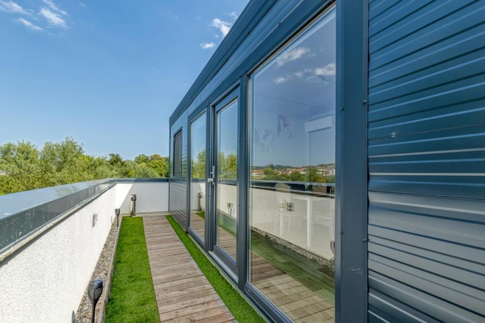 Roof Apartment Art-Pe Trebnje Luaran gambar